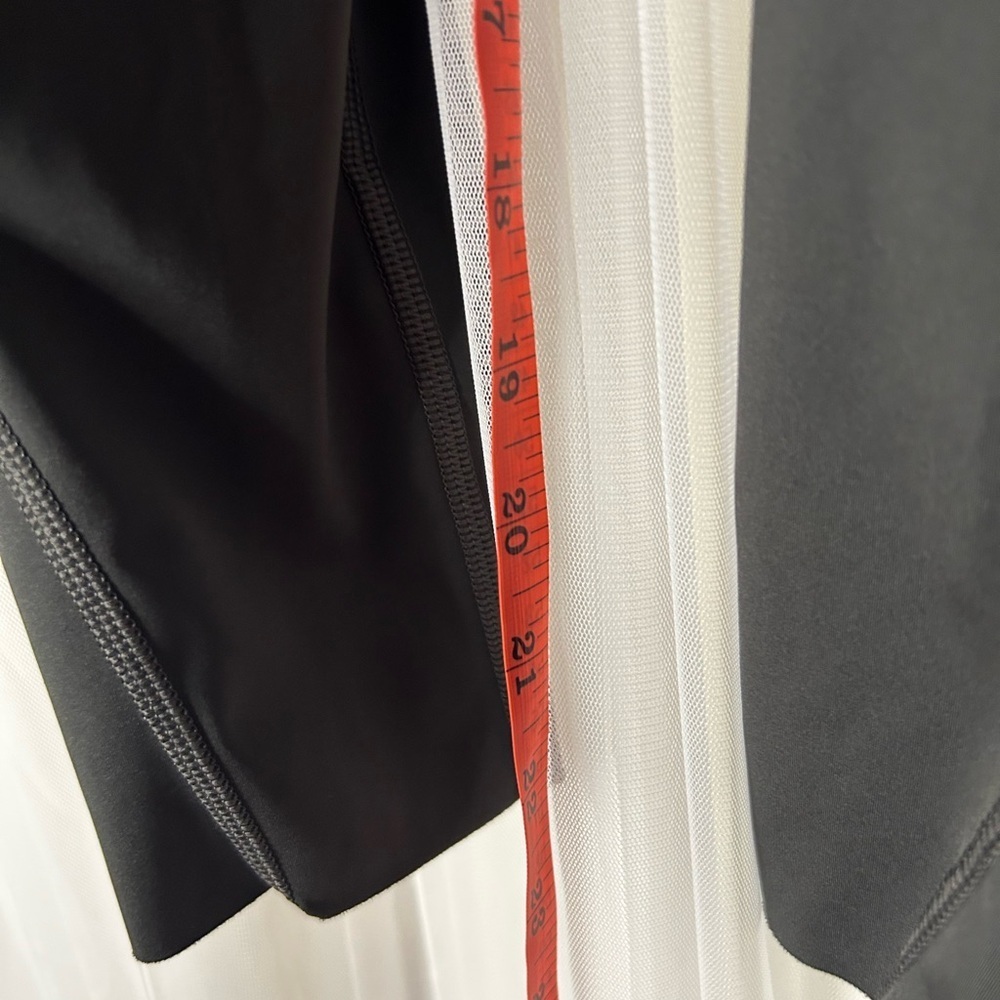 Athleta Charcoal Olive/Gray Leggings - Picture 4 of 5